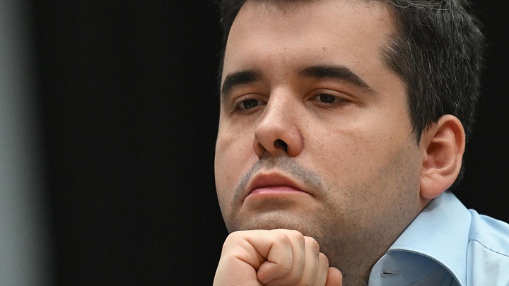 Российский шахматист Непомнящий прибавил три позиции в рейтинге FIDE
