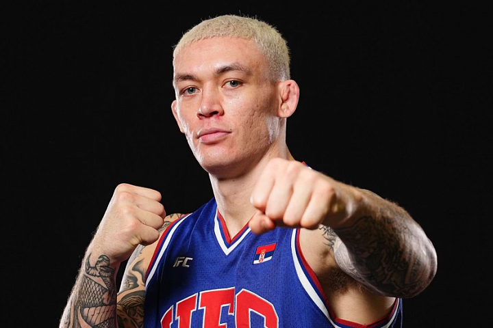 Непобеждённый боец UFC сообщил о планах тренироваться в Дагестане